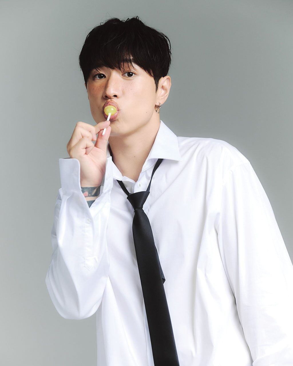 อาทิตย์ใส