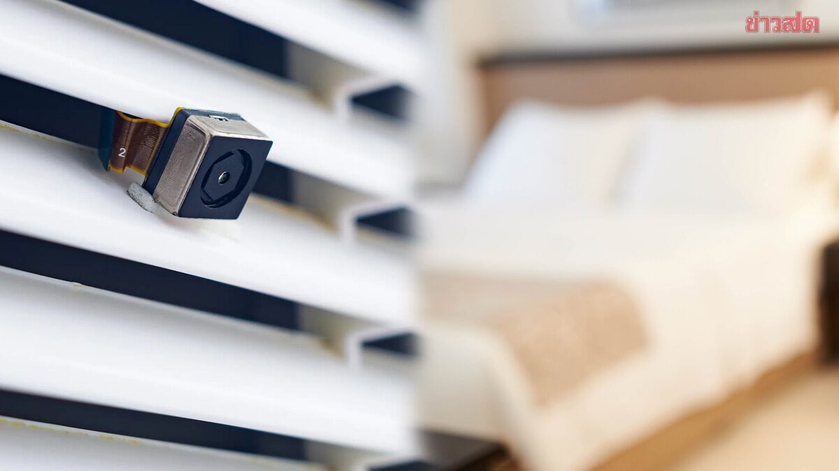 Hong Kong Couple Shocked: Chinese Hotel Secretly Films and Live Streams Their Private Moment