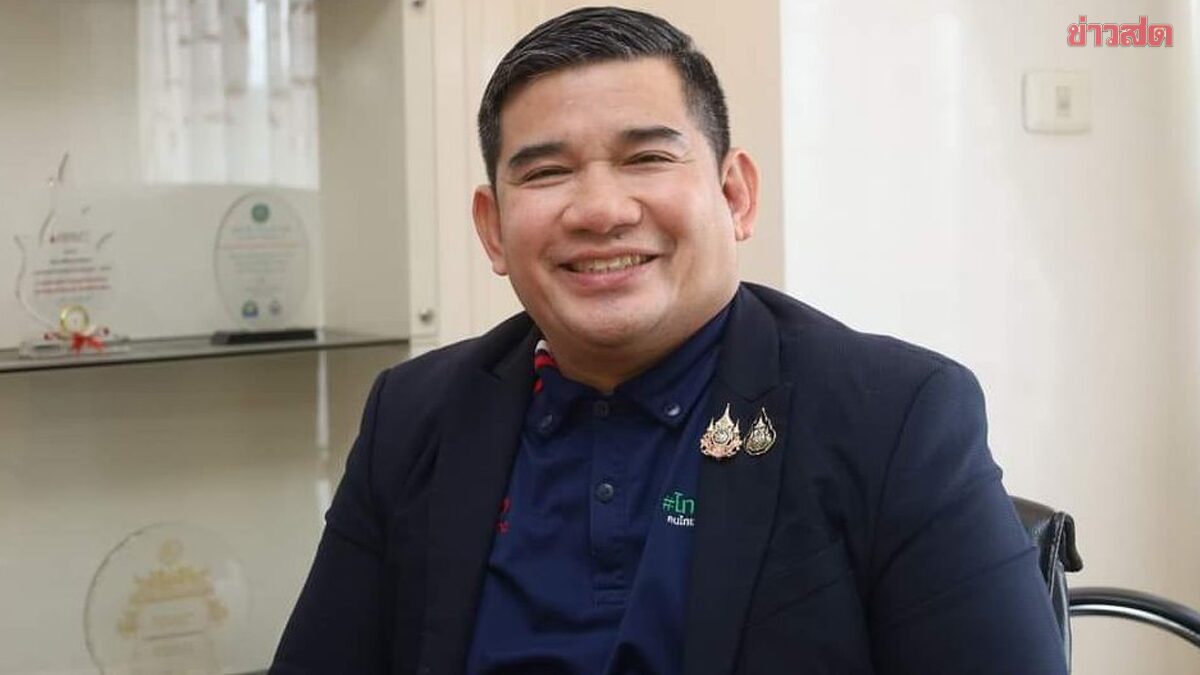 Election Commission Director of Kamphaeng Phet Speaks Out After Challenging Post, Insists He's Not Seeking Attention