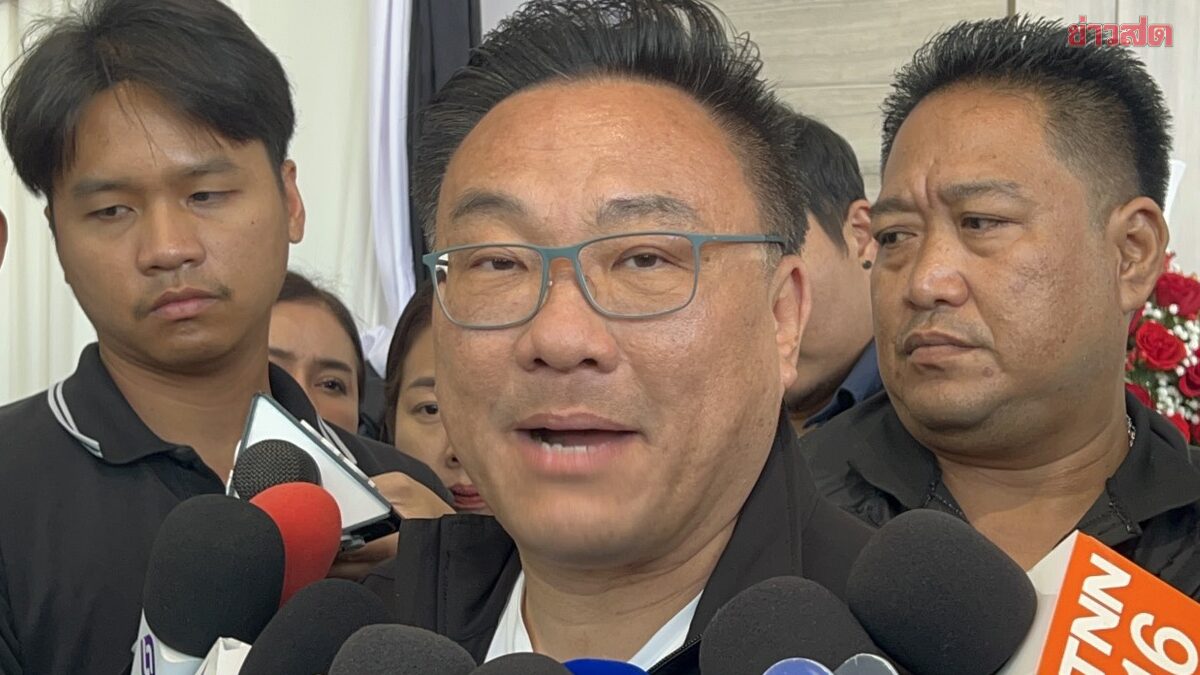 Chulaphon Reveals No Official Talks with Bhumjaithai Party on Government Formation, Says 'Everything is Possible'