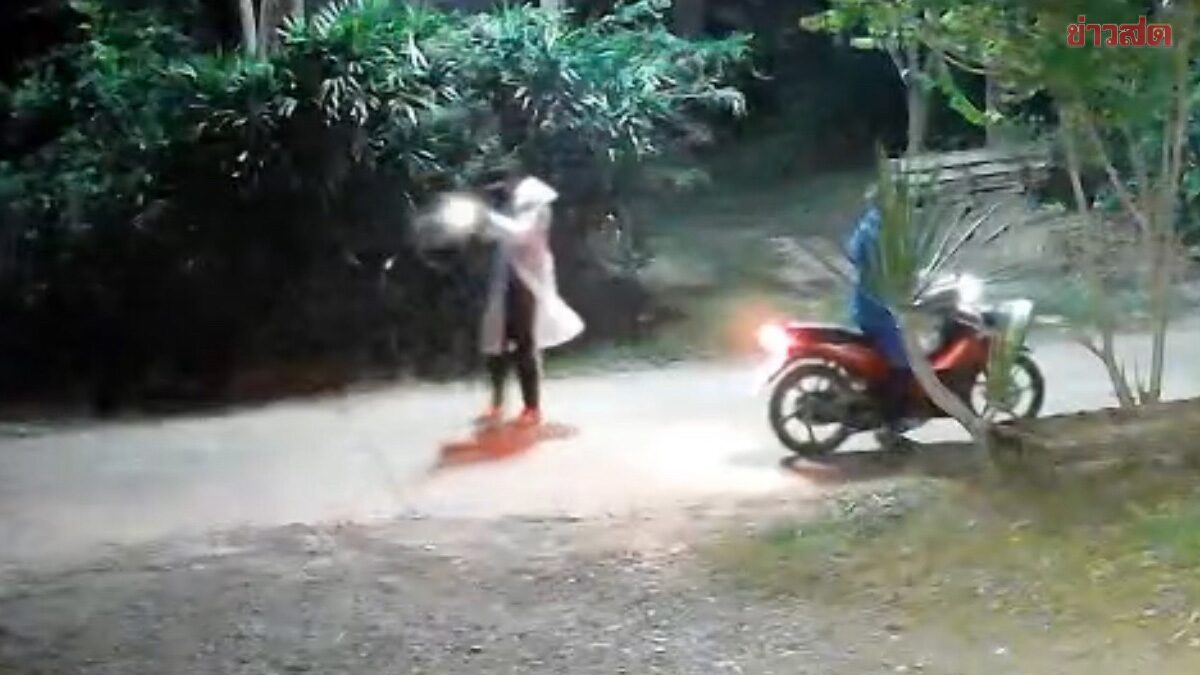 Criminals Spray Over 20 Shotgun Rounds into Home, Bullets Penetrate Daughter's Room