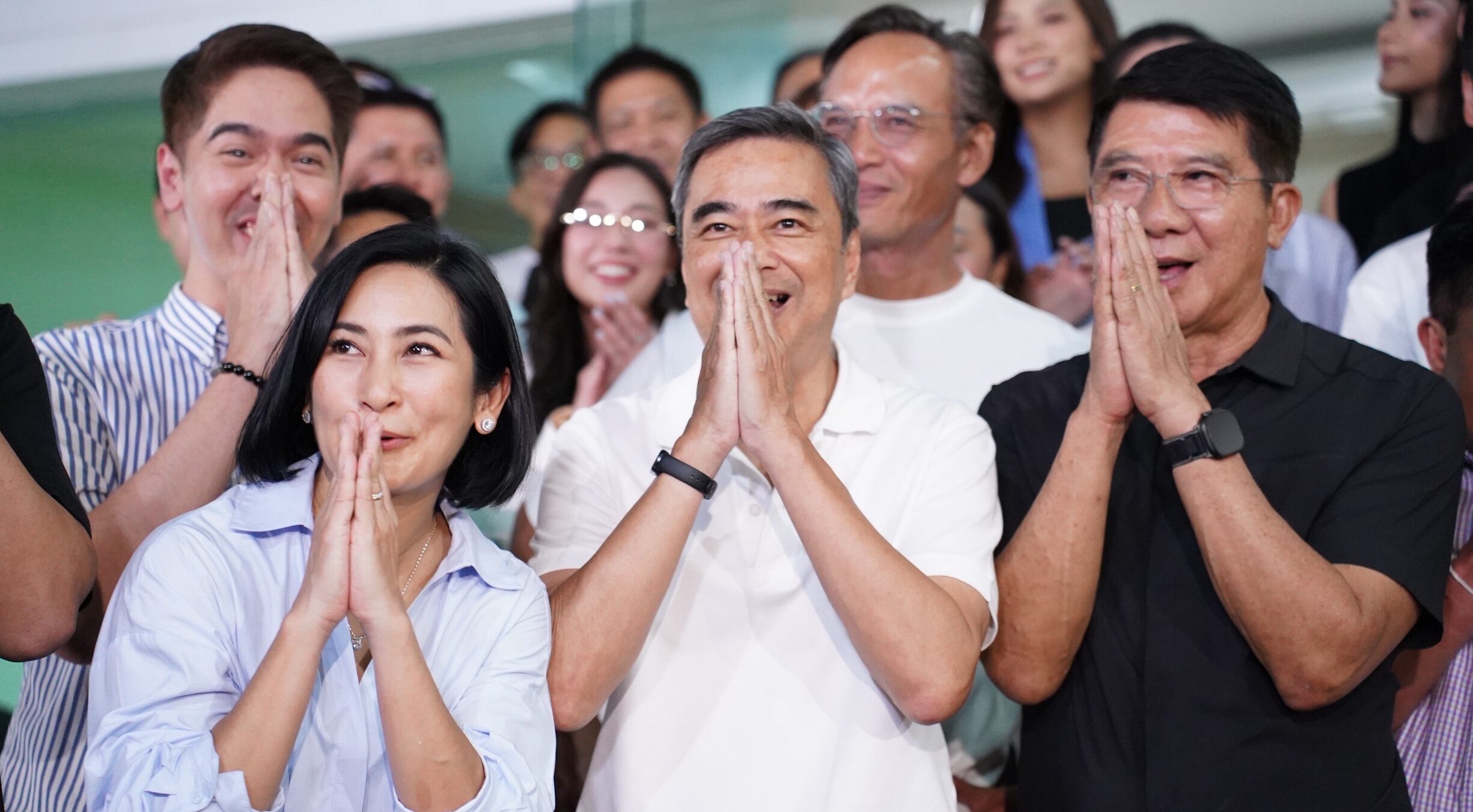 Abhisit Thanks Voters, Declares Democrat Party Ready to Be Opposition, Acknowledges Bangkok Remains Competitive