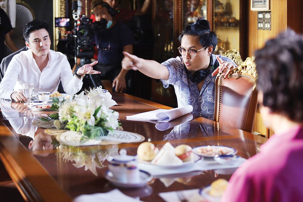 เบื้องหลังมายา - ‘ฬอน’กำกับ‘ลางปริศนา’ เคมี‘ธันวา-กานต์’คลิกลงตัว
