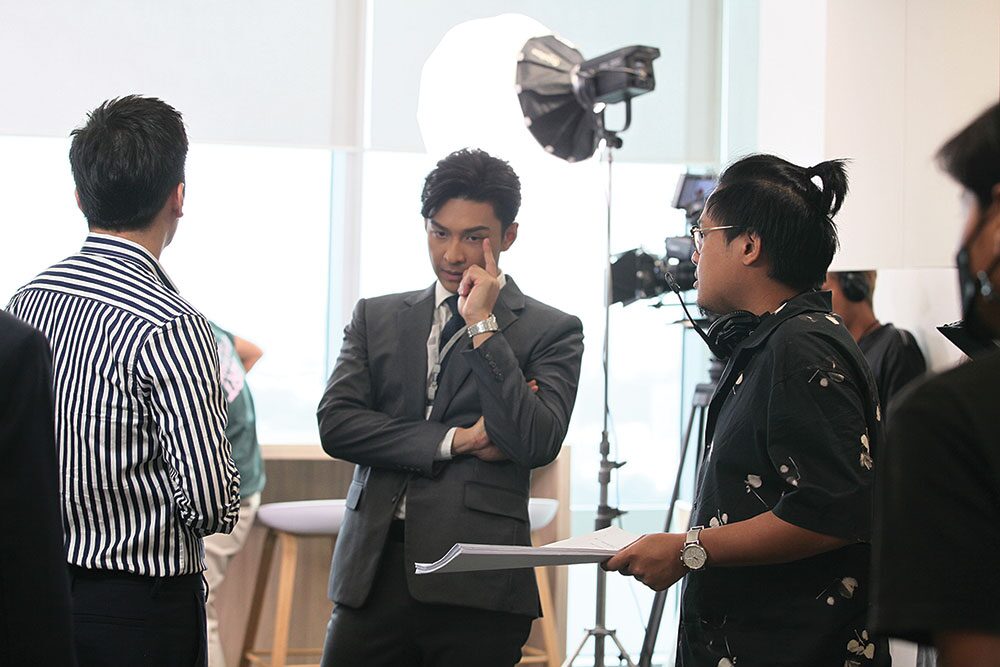 เบื้องหลังมายา - ‘ฬอน’กำกับ‘ลางปริศนา’ เคมี‘ธันวา-กานต์’คลิกลงตัว