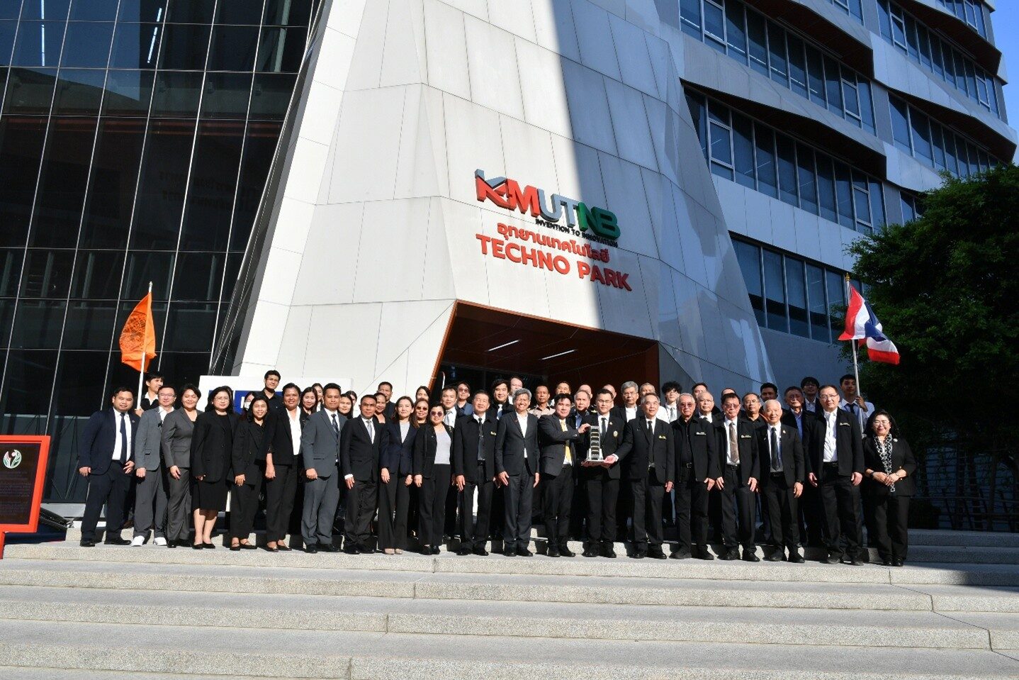 KMUTNB Launches KNACKSAT-2 Satellite into Space Orbit