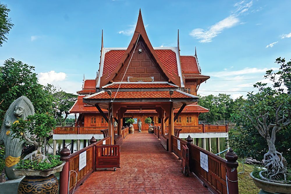 ข่าวสดพระเครื่อง - เหรียญหลวงพ่อรุ่ง พระเกจิวัดหนองสีนวล