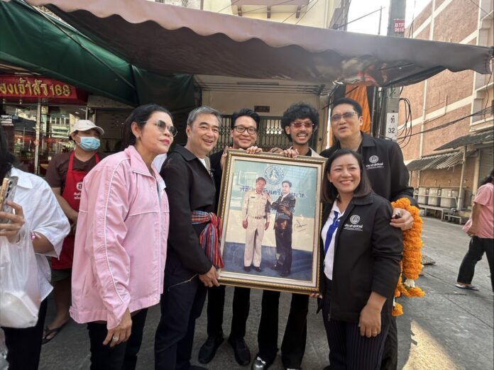 อภิสิทธิ์ ขำก๊าก ถูกเหน็บมีดีแค่หล่อ-ปากดี เมินภท.ปราศรัยโจมตี เชื่อคนใต้เข้าใจดี