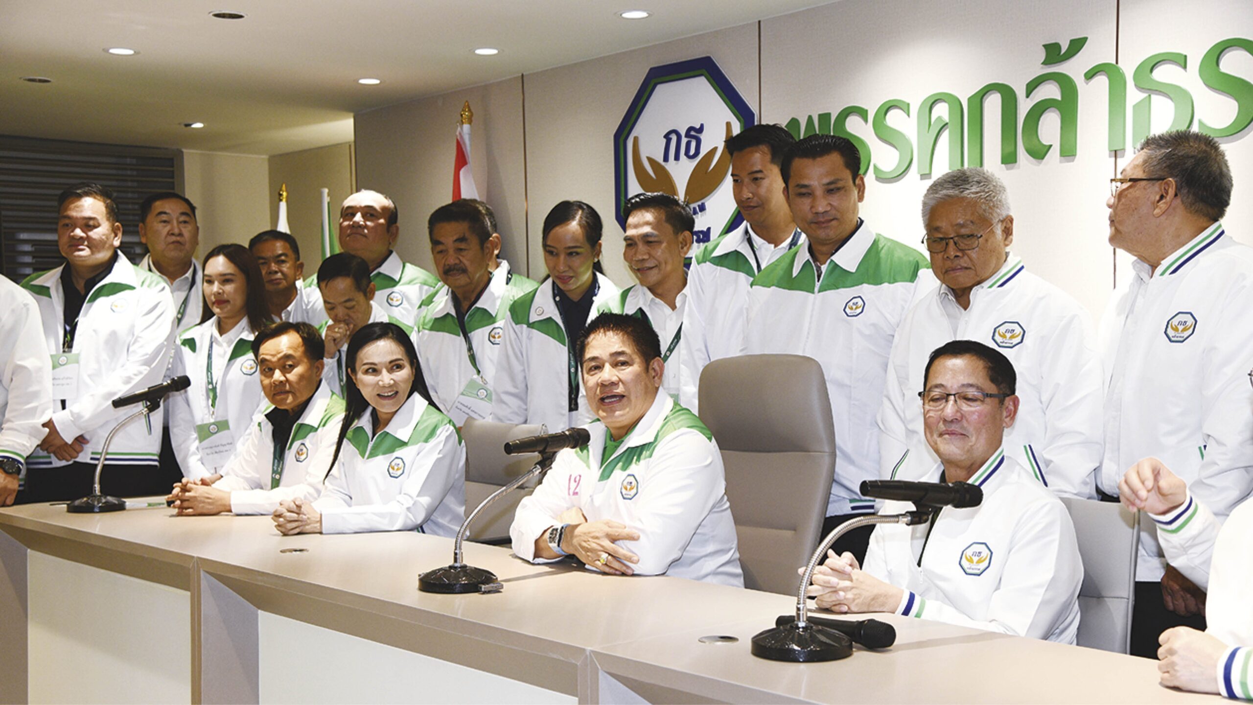 Throwing a Decisive Punch - Testing Kla Thamma's Courage