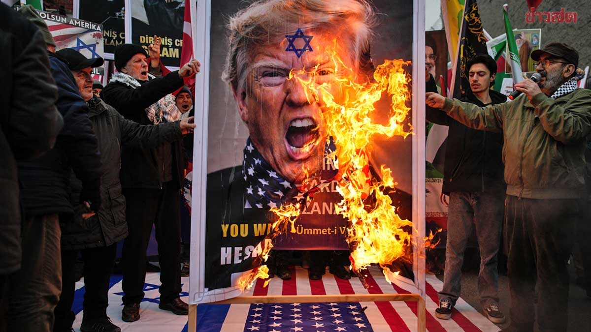 Trump Advises Iran to Change Regime, Sends Aircraft Carrier to Middle East