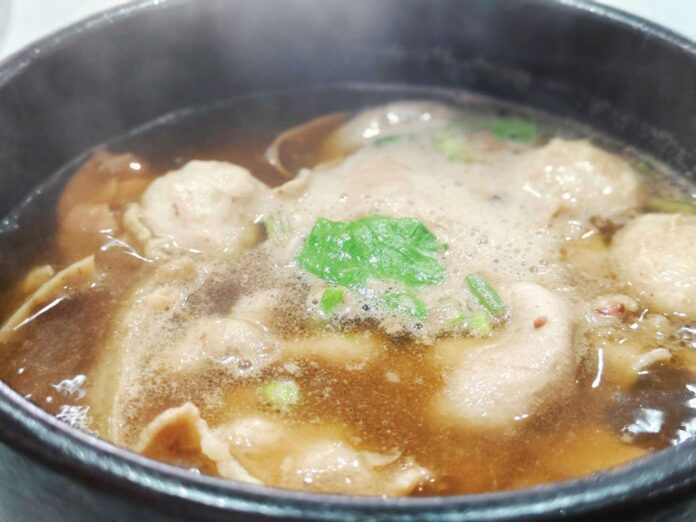 หลากหลายอิ่มอร่อย