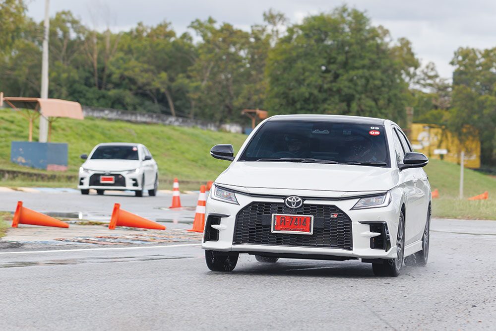 หลาก&หลายรถยนต์ - ขับ‘ยาริส เอทีฟ’ HEV GR Sport สปอร์ตปราดเปรียวแรงดีแถมประหยัด