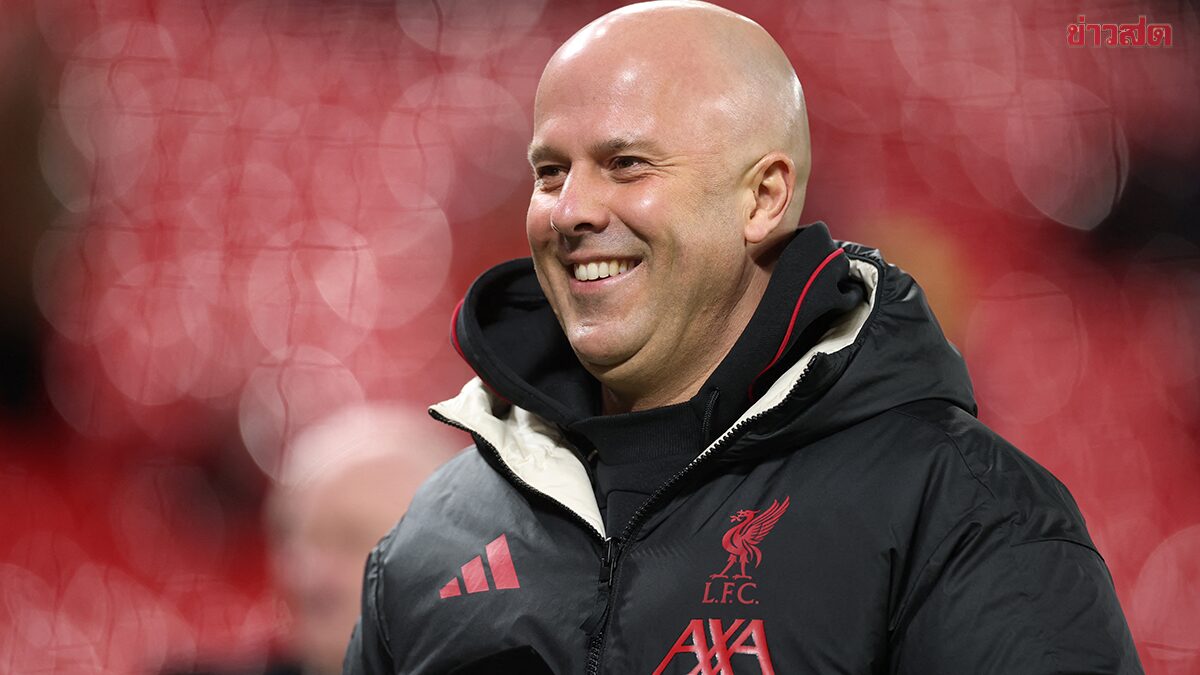 Arne Slot Claps Back at Wayne Rooney's Criticism About His 'Aura'