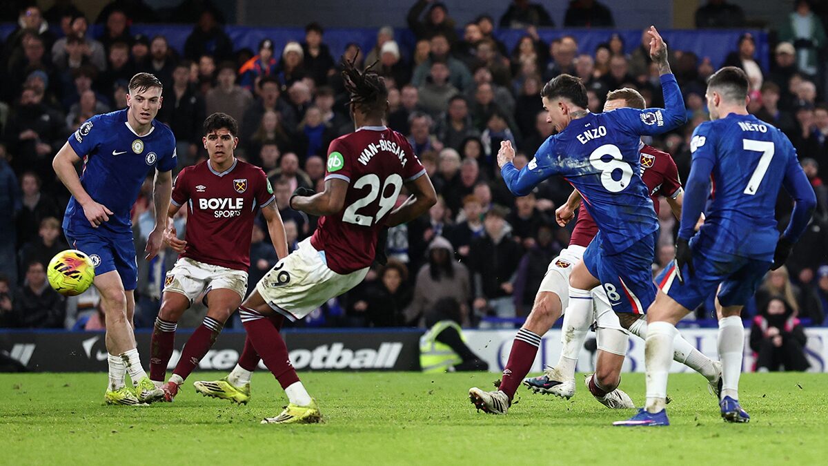 Chelsea Comeback: Dramatic 3-2 Victory Over West Ham in Premier League Thriller