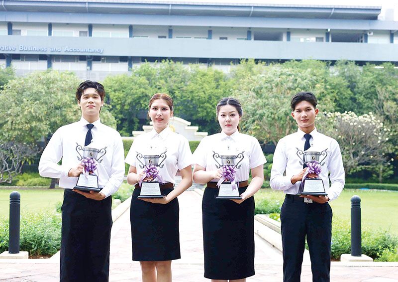 ไอคิวทะลุฟ้า - เด็กม.ปลายดวลทักษะภาษาจีน อังกฤษ ญี่ปุ่น เกาหลี