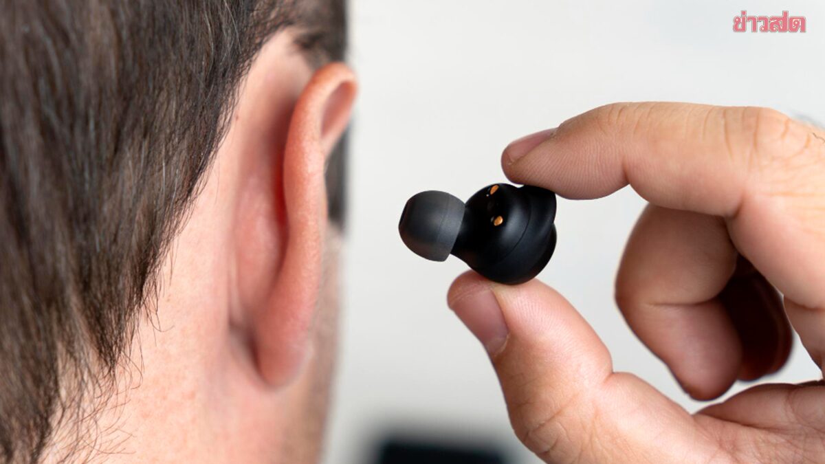 Doctor Warns: 3 Signs of Ear Fungal Infection from Wearing Earphones