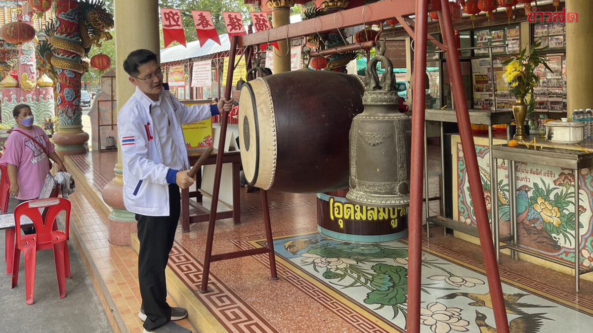 Teh Mongkolkit Pays Respects at Chachoengsao City Shrine and Luang Pho Sothorn Before Election