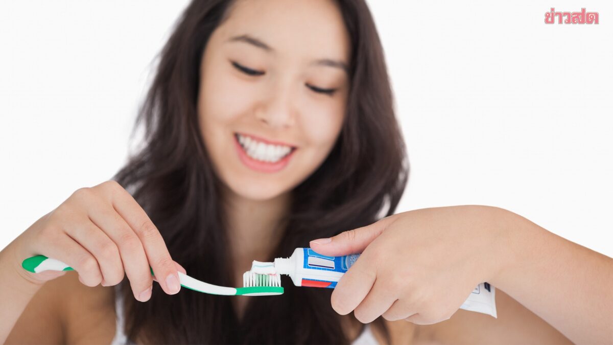Japanese Dentist Reveals: Should You Wet Your Toothbrush Before Brushing?