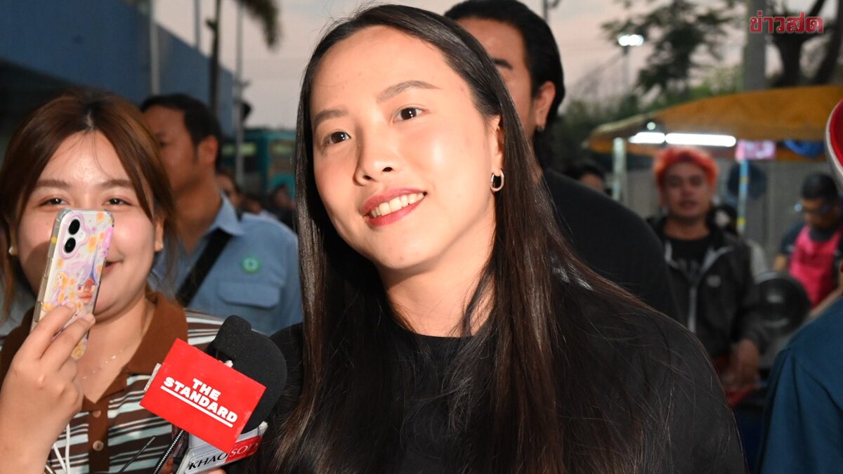 'Ice' Brings Pillow and Blanket to Stake Out Election Ballot Box in Chon Buri District 1