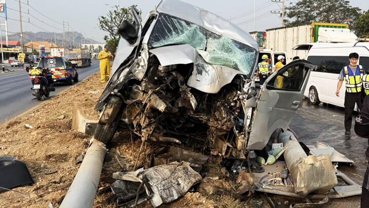 Seven Injured in Van Crash While Traveling to Vote in Nakhon Ratchasima