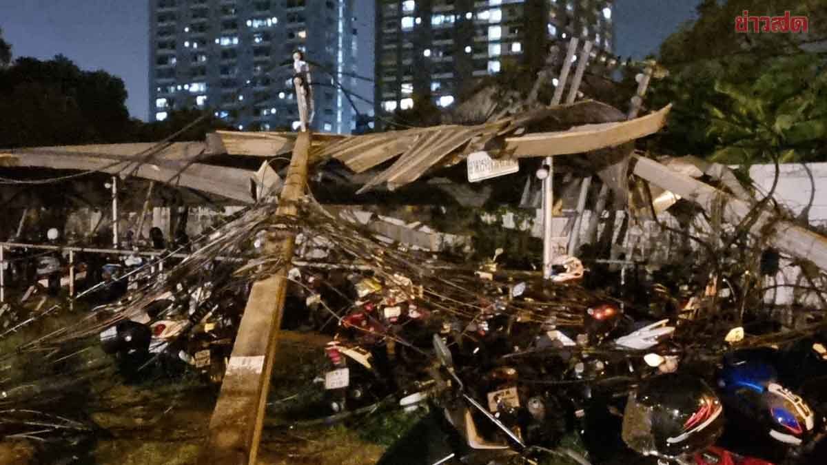 Nonthaburi Slammed: Heavy Rain and Strong Winds Topple Trees, Power Poles, and Billboards