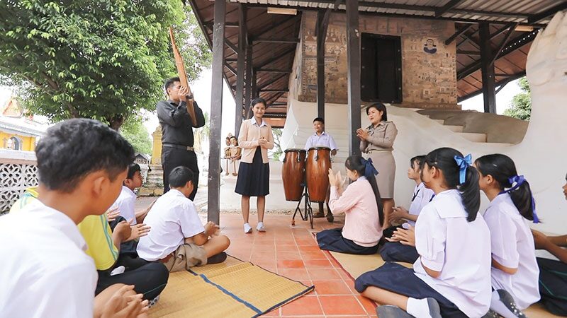 สดจากเยาวชน - คุยกับเด็กหมอลำ ศิลปะม่วนซื่น