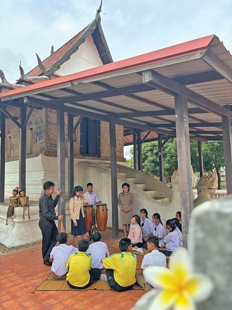 สดจากเยาวชน - คุยกับเด็กหมอลำ ศิลปะม่วนซื่น