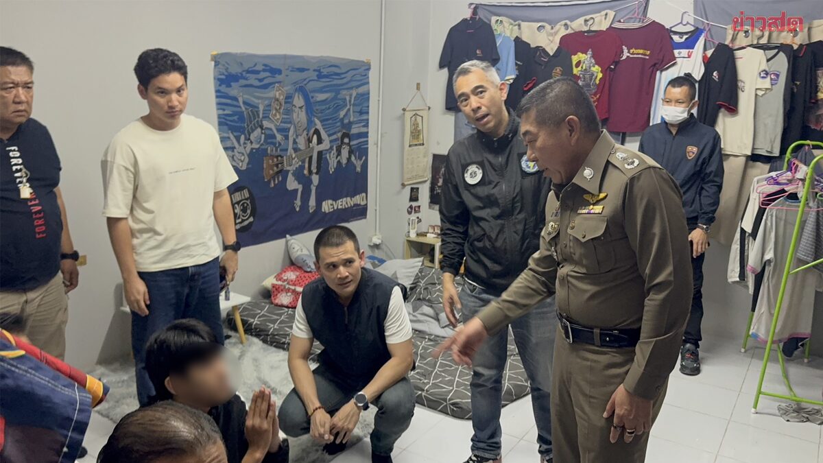 17-Year-Old Youth Arrested for Fatally Stabbing Immigration Police Officer