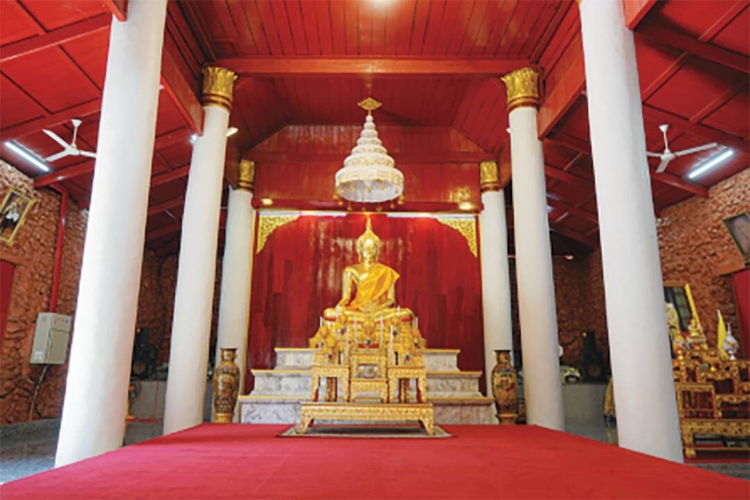 สดจากหน้าพระ