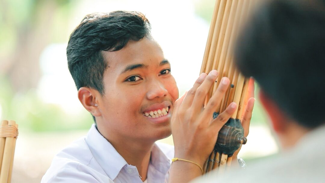 สดจากเยาวชน