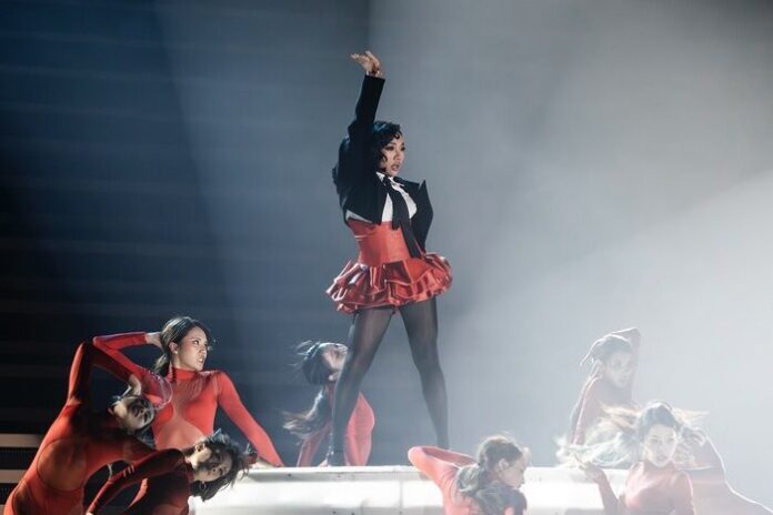 BILLKIN ปล่อยคลื่น ระเบิดเวทีคอนเสิร์ต FEELQUENCY สุดประทับใจ