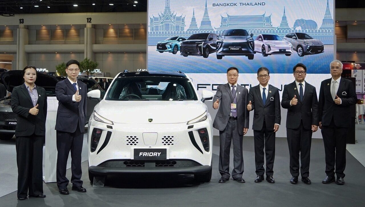 รถยนต์พลังงานใหม่ Dongfeng Liuzhou Motor เปิดตัวรถรุ่น FRIDAY และ V9 ในงาน Bangkok Motor Show
