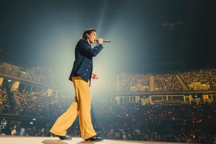 BILLKIN ปล่อยคลื่น ระเบิดเวทีคอนเสิร์ต FEELQUENCY สุดประทับใจ