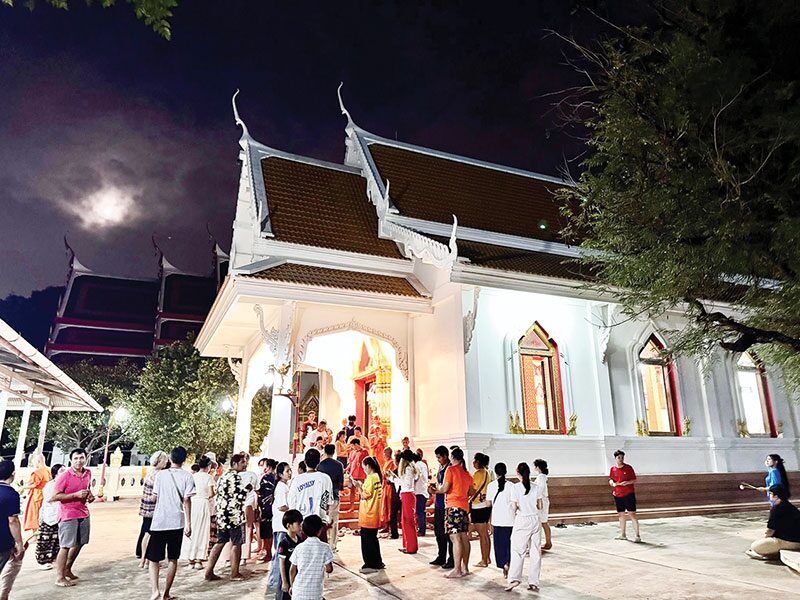 ข่าวสดพระเครื่อง - เหรียญหลวงพ่อห่วงรุ่นแรก วัดท่าใน