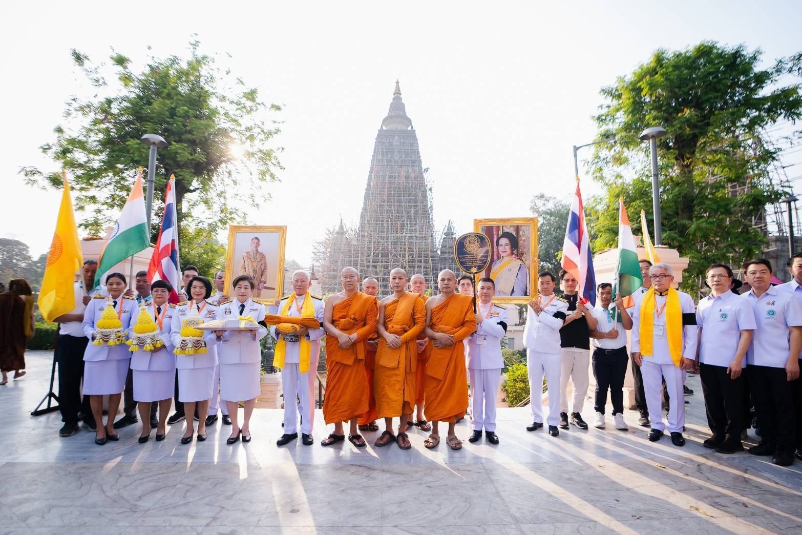 สดจากหน้าพระ - อุปสมบท 99 รูป-ถวายพระราชกุศล สมเด็จพระบรมราชชนนีพันปีหลวง