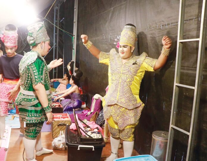สดจากเยาวชน