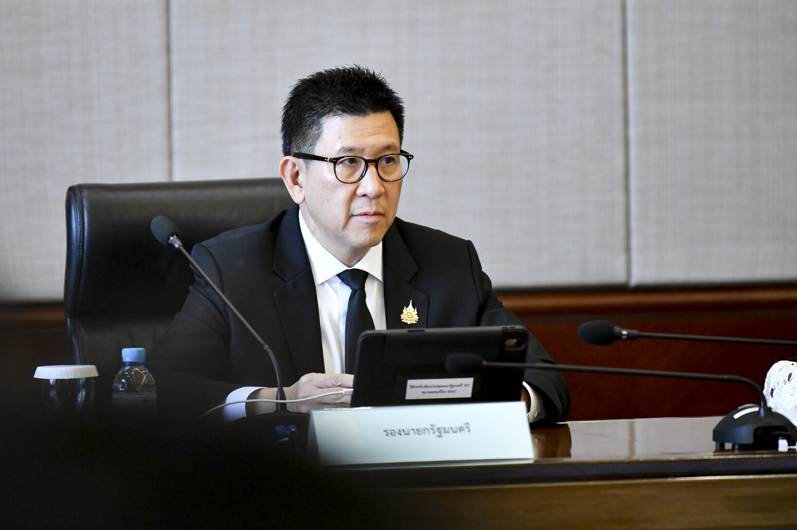 เอกนิติ เล็งใช้งบกลาง พุ่งเป้าเยียวยาผลกระทบน้ำมัน 5 กลุ่ม