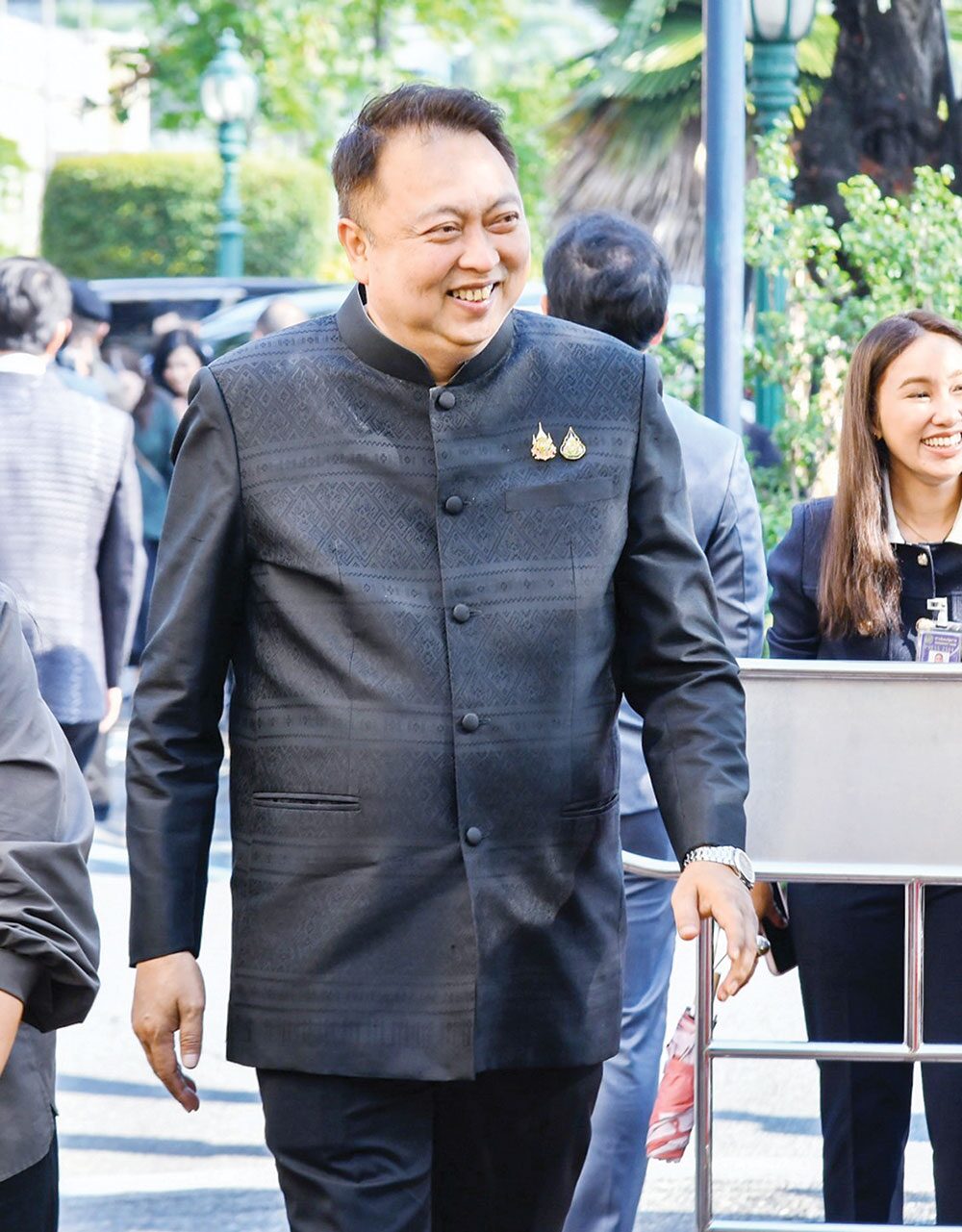 เพื่อนตัวเล็ก - สวนสัตว์เปิดเขาเขียว ชวนตั้งชื่อลูกสลอธน้อย