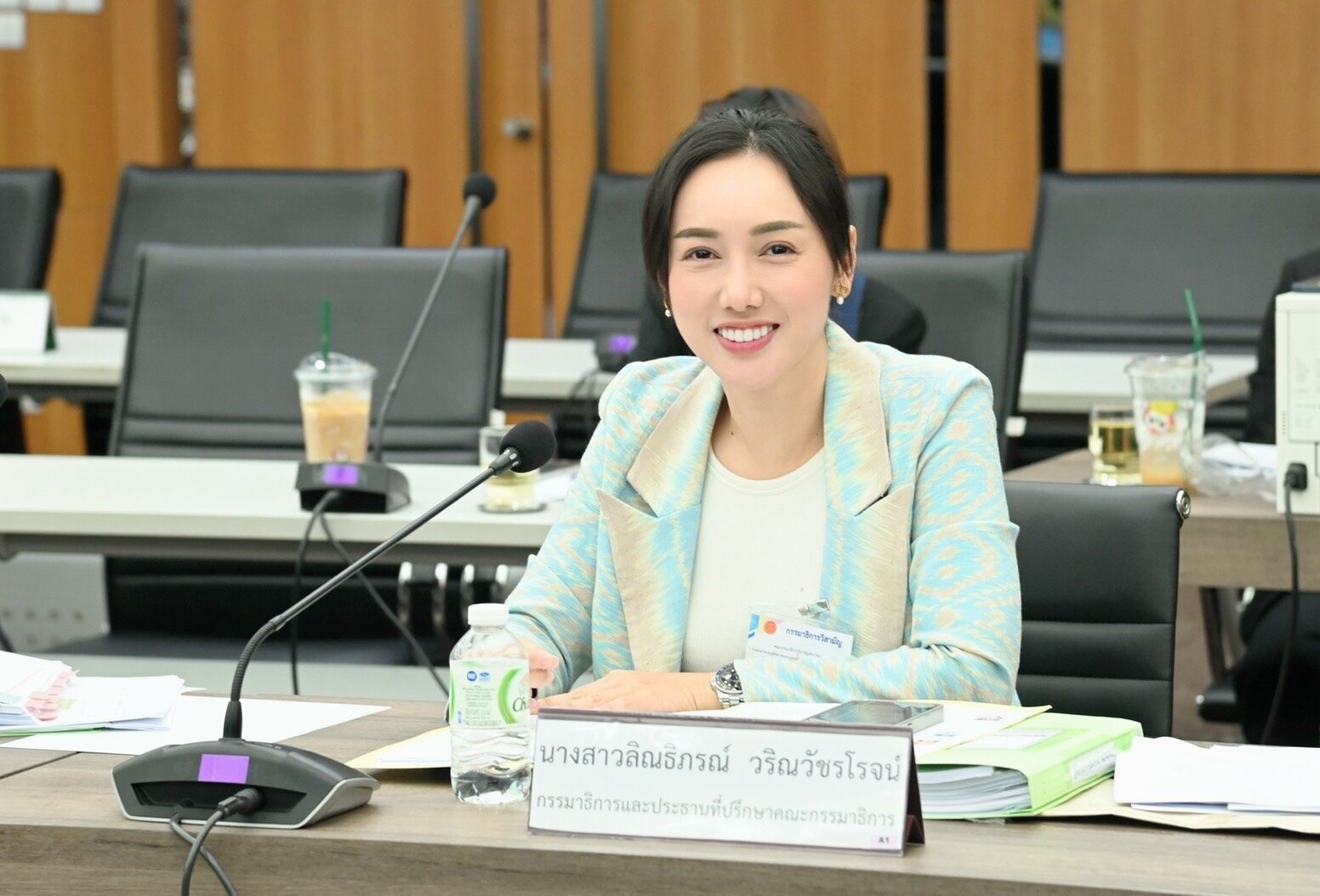 น.ส.ลิณธิภรณ์ วริณวัชรโรจน์ รองเลขาธิการพรรคเพื่อไทย และอดีต รมช.ศึกษาธิการ
