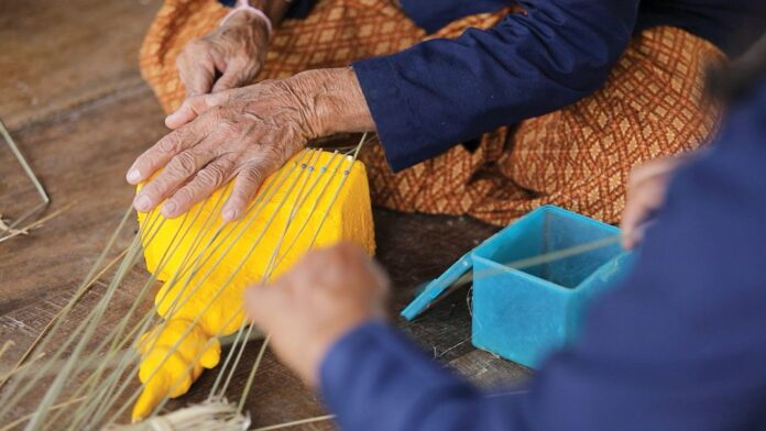 สดจากเยาวชน