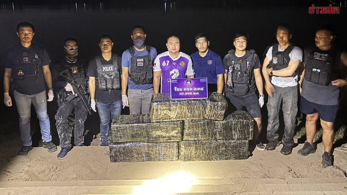 ทหาร-ตร. ซุ่มสกัดแก๊งขนยาข้ามโขง ยึดยาบ้า 2 ล้านเม็ด คนร้ายไหวตัวเผ่นหนีข้ามฝั่ง