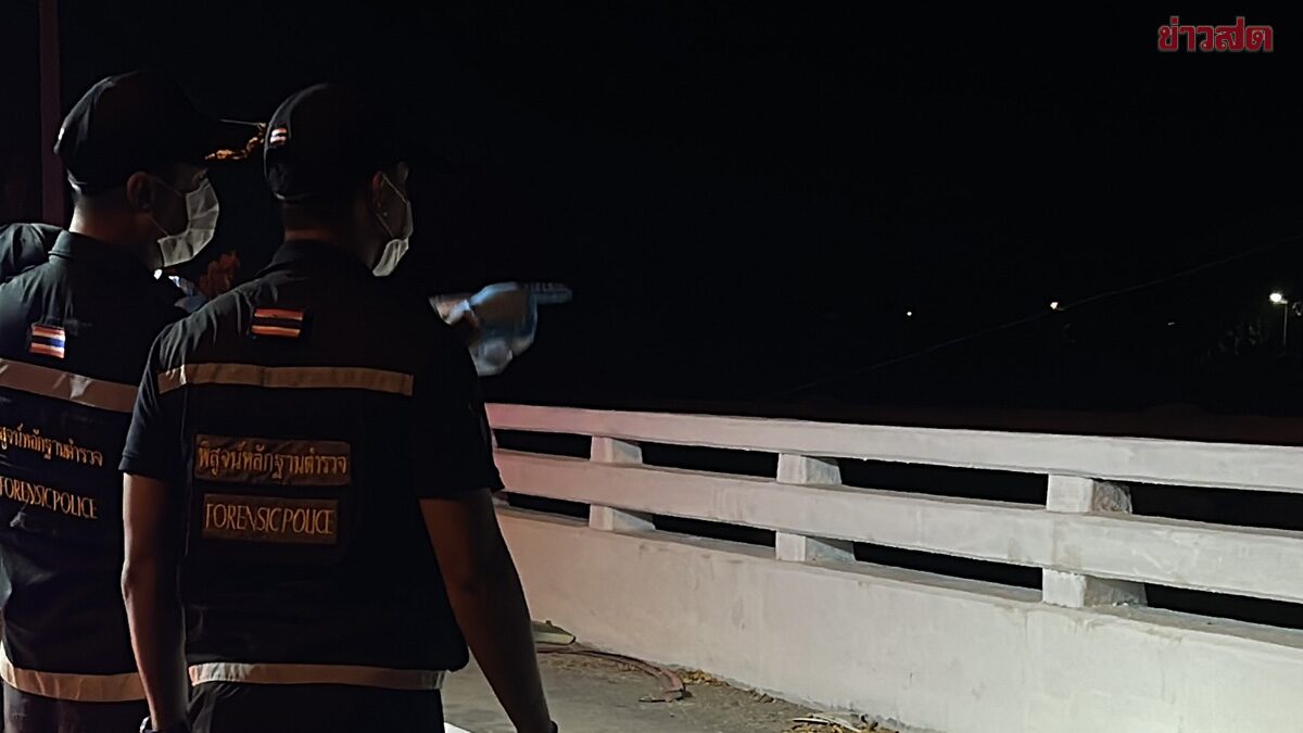 4 วัยรุ่น กระหน่ำยิง โจ๋วัย17 ตกจยย. ก่อนวนมากดซ้ำ นั่งฟุบหน้าเสียชีวิต