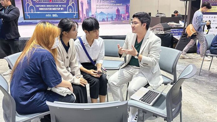 สํานักงานนวัตกรรมแห่งชาติ (องค์การมหาชน) หรือ NIA ร่วมกับ 9 เครือข่ายสหกิจศึกษา (CWIE) ได้แก่ มหาวิทยาลัยเชียงใหม่ มหาวิทยาลัยนเรศวร มหาวิทยาลัยขอนแก่น มหาวิทยาลัยเทคโนโลยีสุรนารี