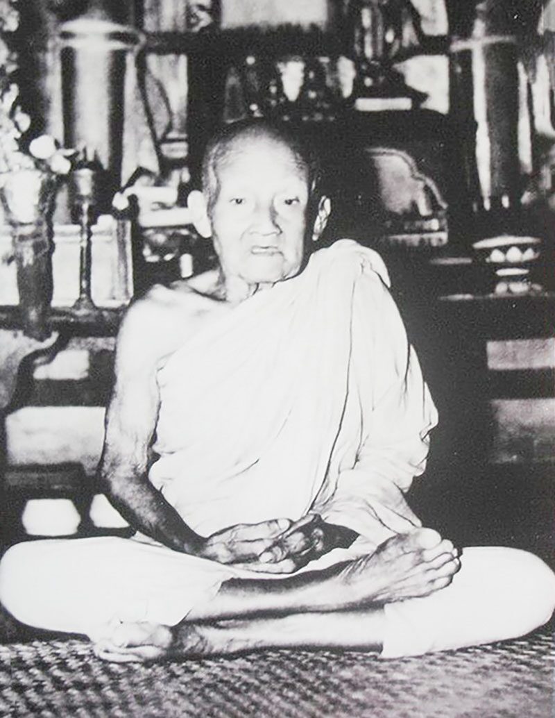 ข่าวสดพระเครื่อง - เหรียญหลวงพ่ออินทร์ พระเกจิดัง-วัดย่านซื่อ