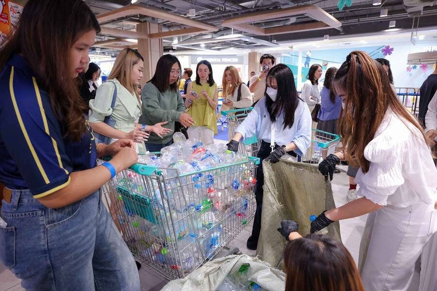จูเนียร์-มาร์ค รวมพลังแฟนคลับ สร้างปรากฎการณ์รักษ์โลก