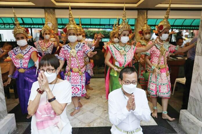 ชวนกันมา พากันมู(เตลู) - ไหว้‘ศาลท้าวมหาพรหม’ เทพผู้สร้างโลก-สรรพชีวิต