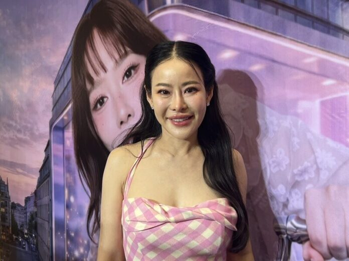 หนิง ภูมิใจ ณิริน ก้าวแรกศิลปิน เซ็นสัญญา LoveiS ปัดตอบดราม่าคอมเมนต์ลูก