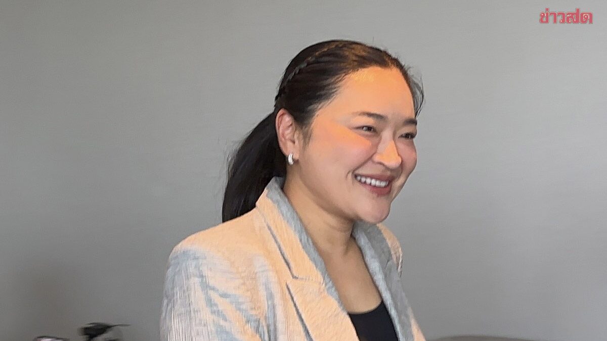 “สุดาวรรณ” ยิ้มไม่ตอบสื่อ ถูกถามยื่นตรวจคุณสมบัติรมต.-คดีหาดสวนยา