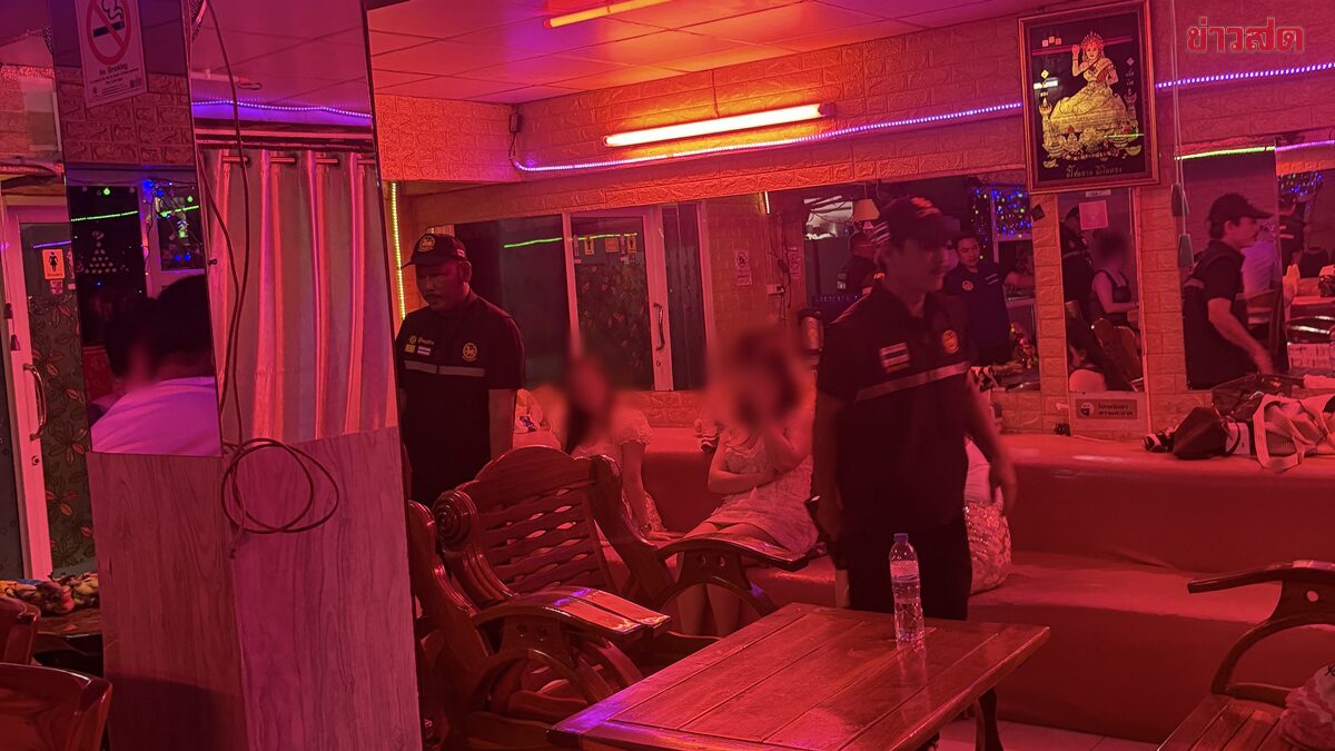 บุกร้านคาราโอเกะดังแปดริ้ว จัดสาวๆประเทศเพื่อนบ้านให้บริการลูกค้า-ปิดเกินเวลา