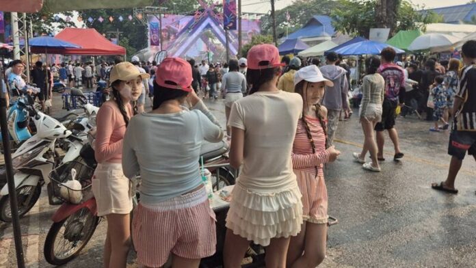 Chiang Rai Songkran festival boosts tourism despite heat | News by Thaiger