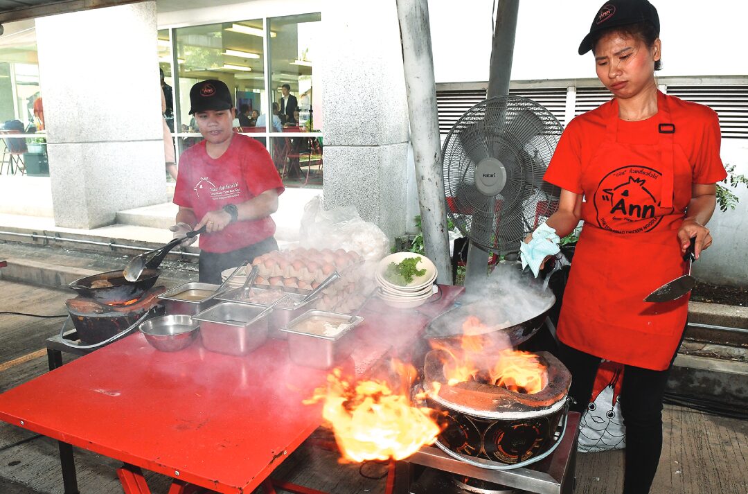 ฉลองข่าวสดสู่ปี 36 ร้านเด็ดดังเสิร์ฟไม่แผ่ว